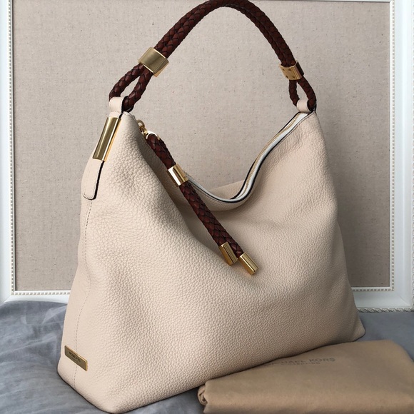 Skorpios large pebbled leather shoulder bag Clearance